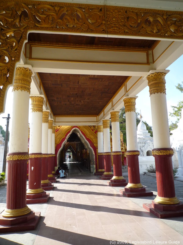 Kuthodaw Pagoda25